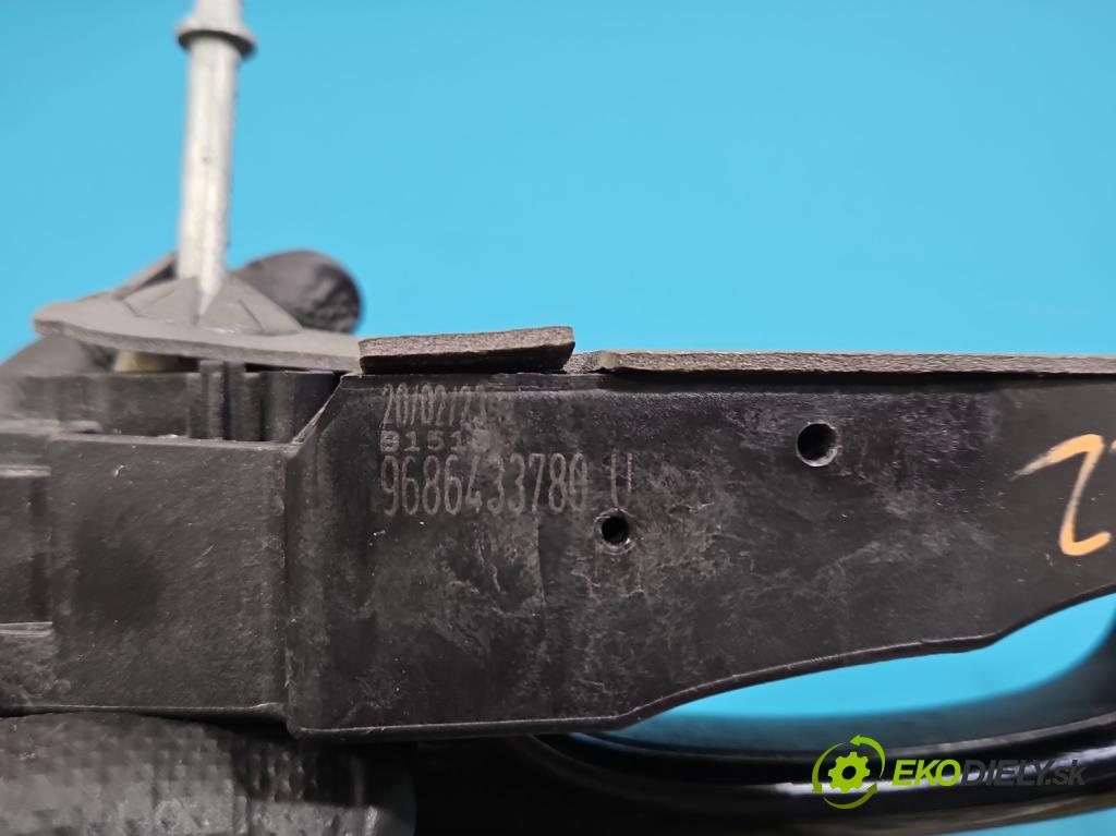 Peugeot 3008 II 2016-2023 1.5 hdi 131 HP automatic 96 kW 1499 cm3 5- rukoväť predné ľavé mimo: 9686433780 (Kľučka dverí vonkajšia predná ľavá)