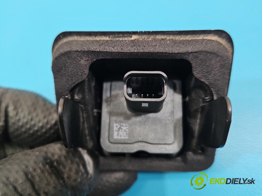 Peugeot 3008 II 2016-2023 1.5 hdi 131 HP automatic 96 kW 1499 cm3 5- Kamera cúvania 9809301080