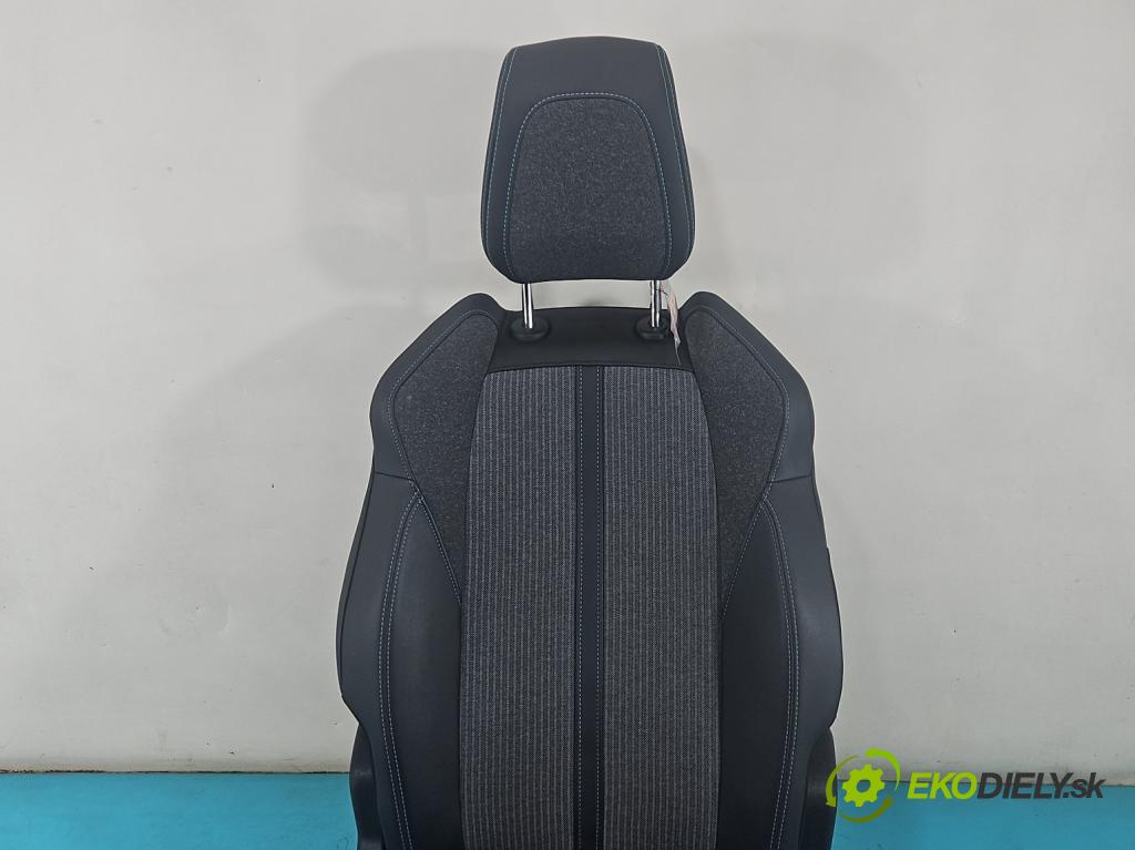 Peugeot 3008 II 2016-2023 1.5 hdi 131 hp automatic 96 kW 1499 cm3 5- Sedadlo pravý  (Sedadlo)
