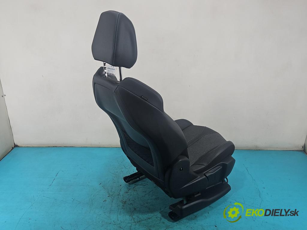 Peugeot 3008 II 2016-2023 1.5 hdi 131 hp automatic 96 kW 1499 cm3 5- Sedadlo pravý  (Sedadlo)
