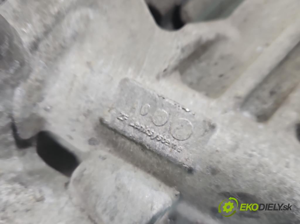 Opel Astra IV 2009-2015 1.7 cdti 125 HP manual 92 kW 1686 cm3 5- Ozubené kolo: volant P13363853