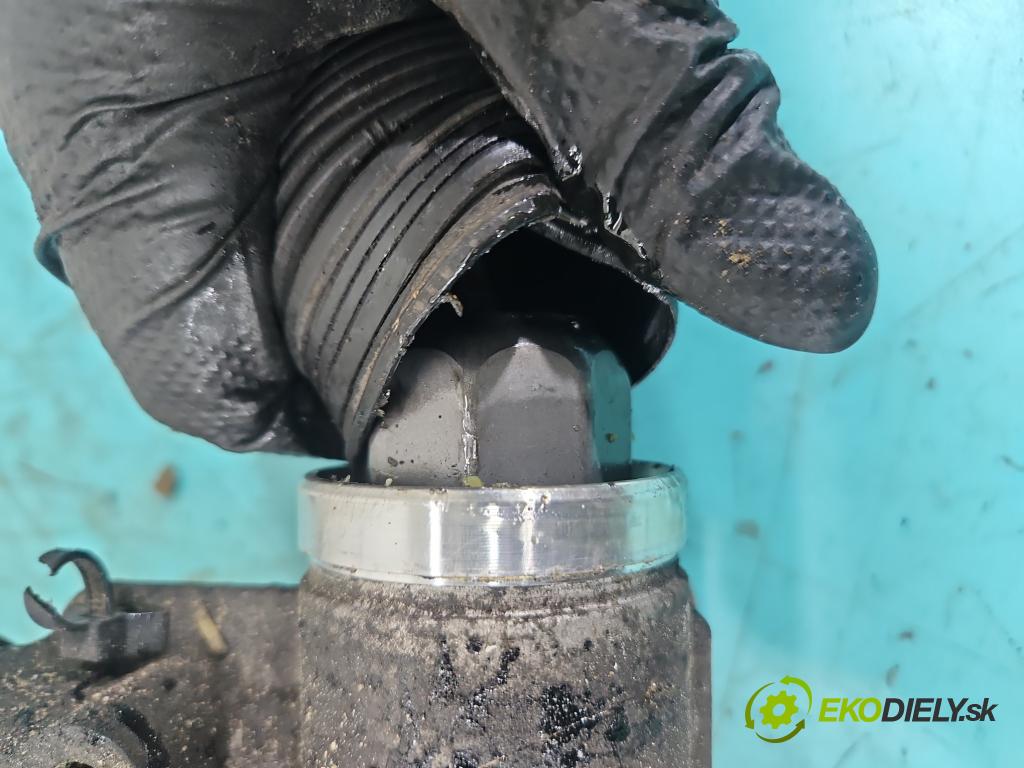 Opel Astra IV 2009-2015 1.7 cdti 125 HP manual 92 kW 1686 cm3 5- Ozubené kolo: volant P13363853