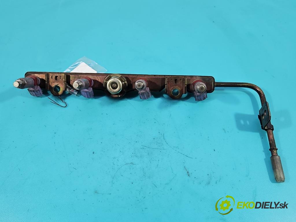 Toyota Corolla Verso II 2004-2009 1.8 vvti 129 HP manual 95 kW 1794 cm3 5- vstrek 23250-22100 (Vstrekovač paliva)