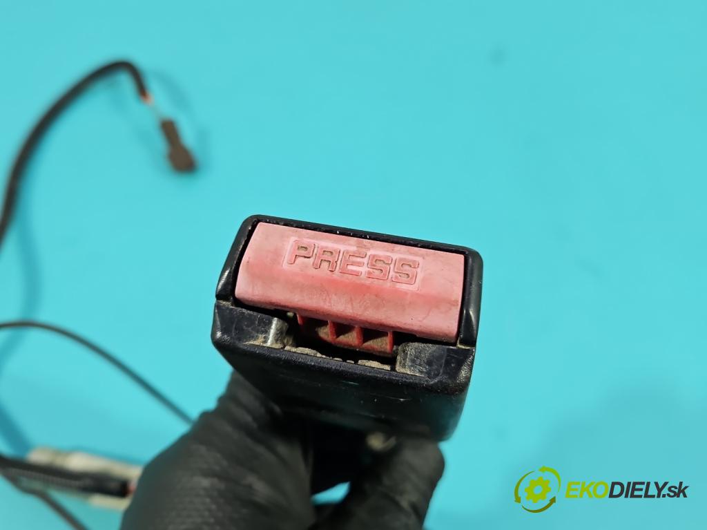 Peugeot Partner I 1996-2008 1.6 hdi 75 HP manual 55.2 kW 1560 cm3 5- pas bezpečnosť: predné ľavý