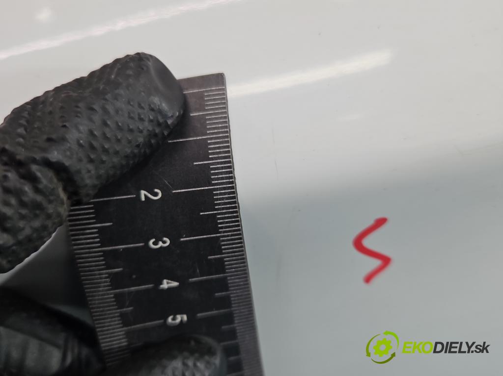 Opel Corsa E 2014-2019 1.3 cdti 75 HP manual 55 kW 1248 cm3 3- zadna kufor  (Kapota zadná (kufor))