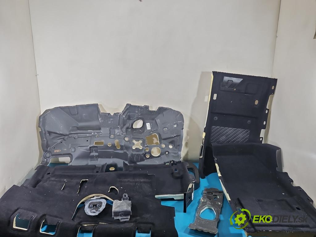 Peugeot 3008 II 2016-2023 1.5 hdi 131 HP automatic 96 kW 1499 cm3 5- koberec do auta ostatné 9810686980