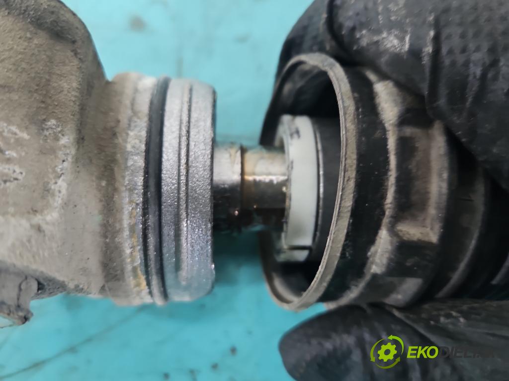 Opel Corsa E 2014-2019 1.3 cdti 75 HP manual 55 kW 1248 cm3 3- Ozubené kolo: volant