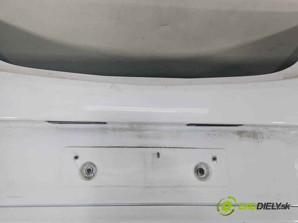 Opel Corsa E 2014-2019 1.3 cdti 75 hp manual 55 kW 1248 cm3 3- nárazník zadní  (Klika dveří ostatní)