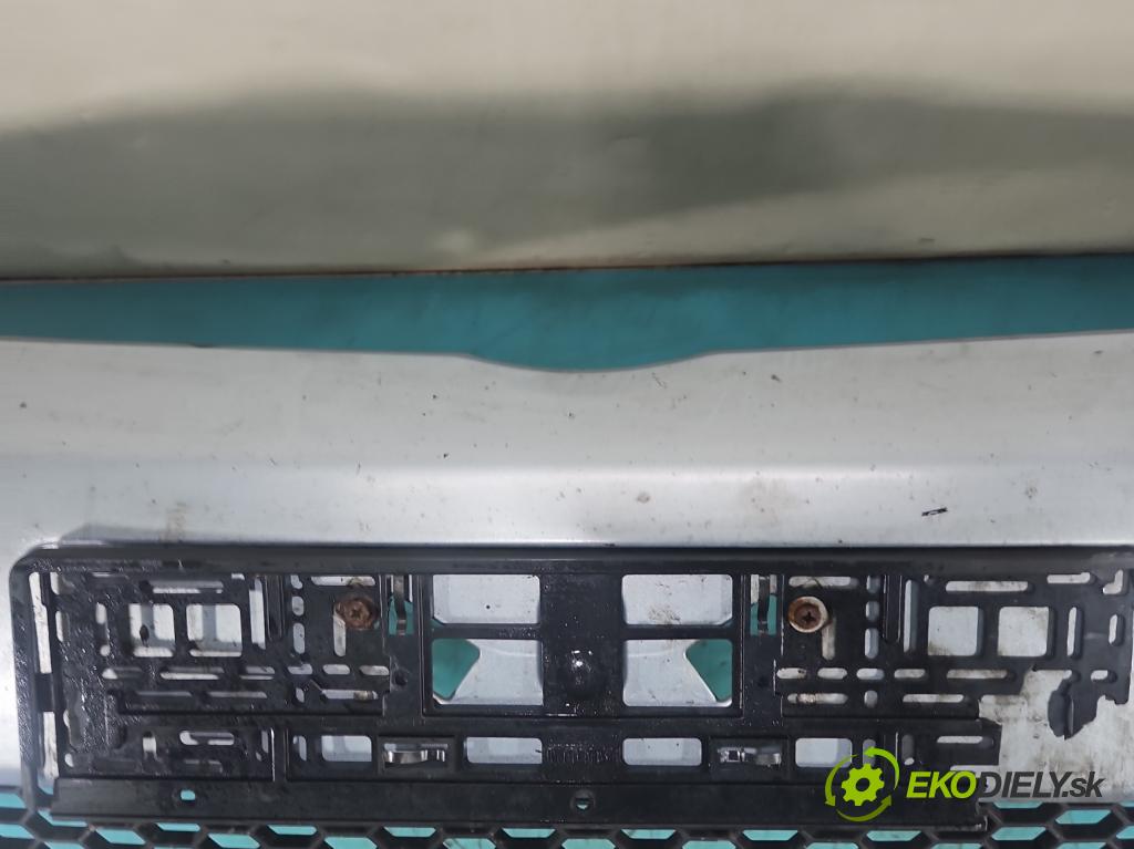 Toyota Corolla Verso II 2004-2009 1.8 vvti 129 HP manual 95 kW 1794 cm3 5- nárazník predné  (Kľučka dverí ostatné)