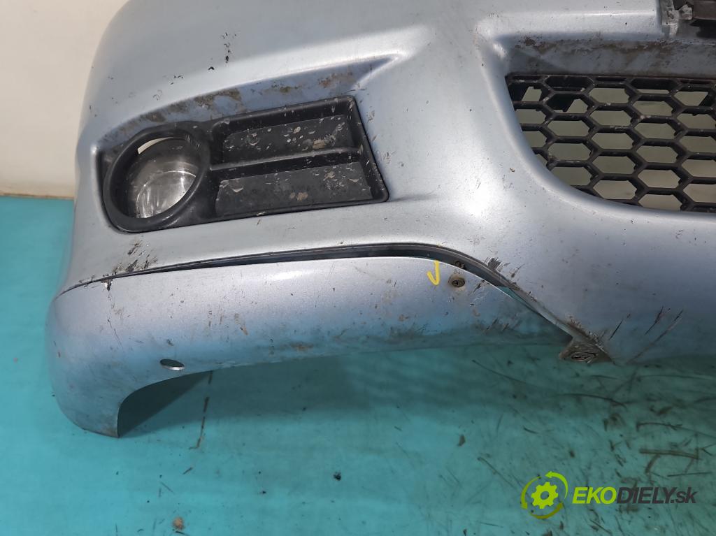 Toyota Corolla Verso II 2004-2009 1.8 vvti 129 HP manual 95 kW 1794 cm3 5- nárazník predné  (Kľučka dverí ostatné)