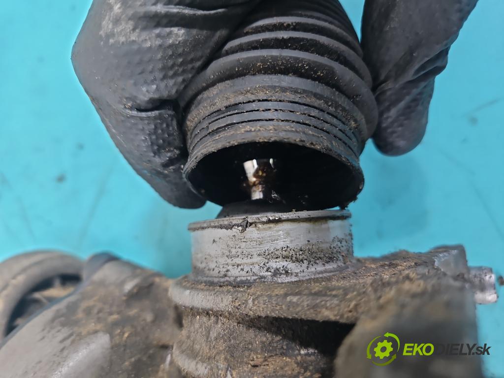 Vw Passat B6 2005-2010 2.0 tdi 170 HP automatic 125 kW 1968 cm3 4- Ozubené kolo: volant 3C1423051S