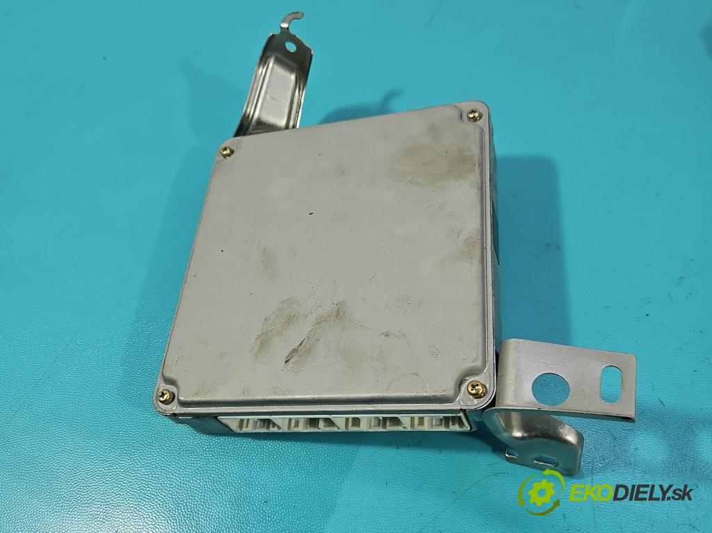 Toyota Corolla Verso II 2004-2009 1.8 vvti 129 HP manual 95 kW 1794 cm3 5- riadiaca jednotka motora 89661-0F030