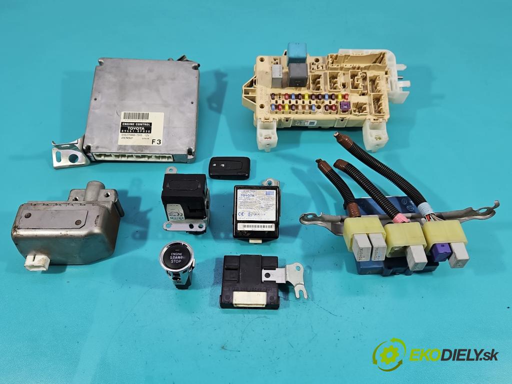 Toyota Corolla Verso II 2004-2009 1.8 vvti 129 HP manual 95 kW 1794 cm3 5- riadiaca jednotka motora 89661-0F030