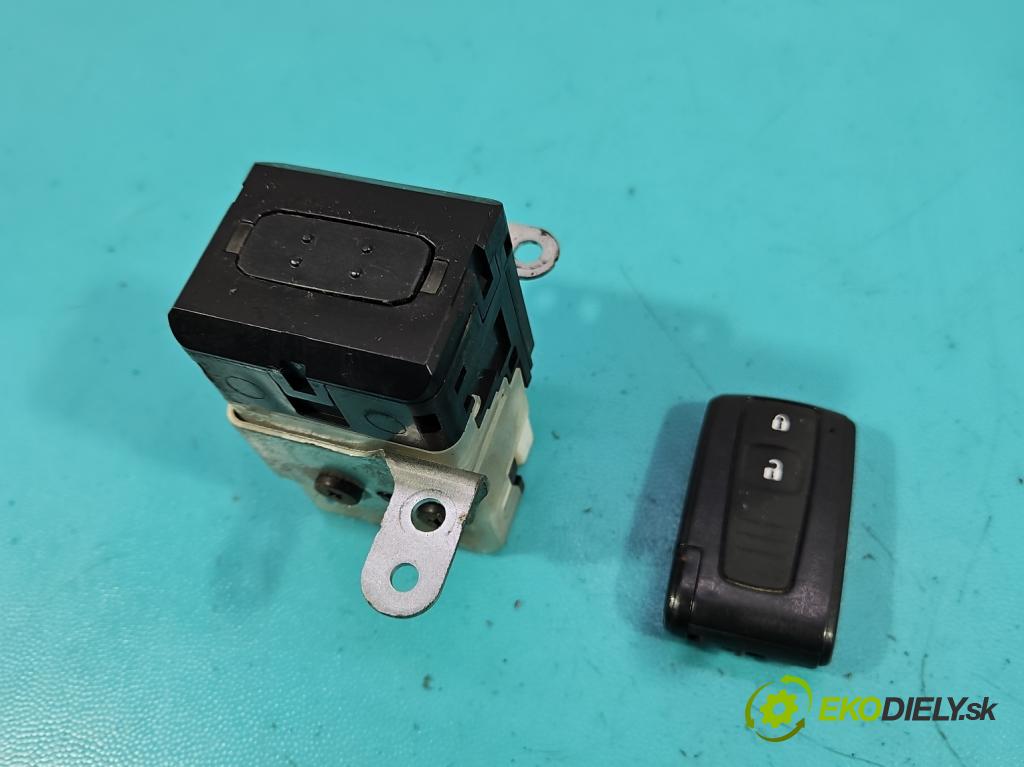 Toyota Corolla Verso II 2004-2009 1.8 vvti 129 HP manual 95 kW 1794 cm3 5- riadiaca jednotka motora 89661-0F030