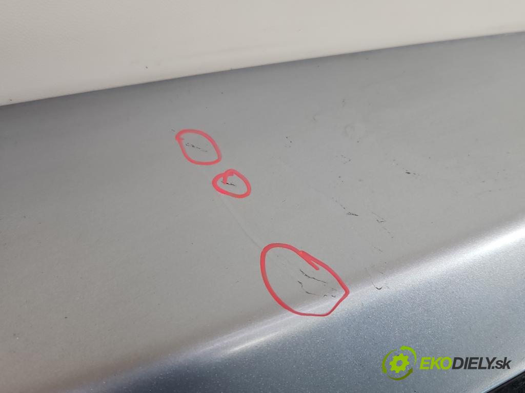 Toyota Corolla Verso II 2004-2009 1.8 vvti 129 HP manual 95 kW 1794 cm3 5- zadna kufor  (Kapota zadná (kufor))