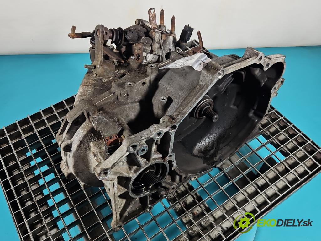 Mitsubishi Outlander I 2003-2006 2.0 16V 136 HP manual 100 kW 1997 cm3 5- prevodovka stupeň,rýchlosť manual W5M421Z4B1