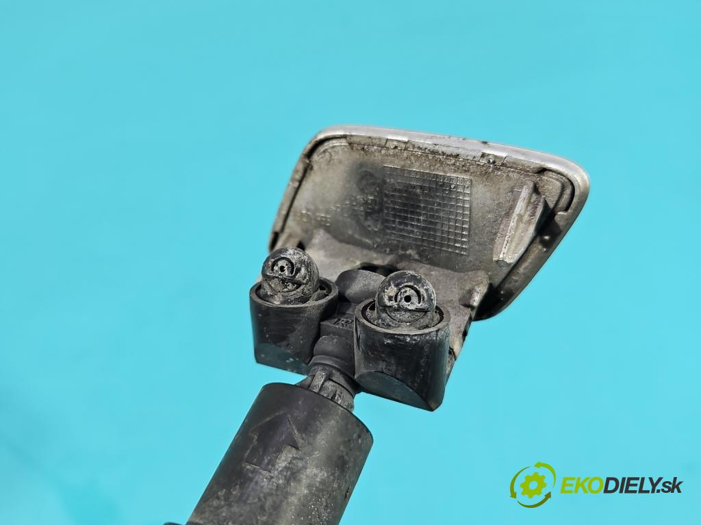 Vw Passat B6 2005-2010 2.0 tdi 170 hp automatic 125 kW 1968 cm3 4- ostřikovač reflektor: pravý 3C0955104A