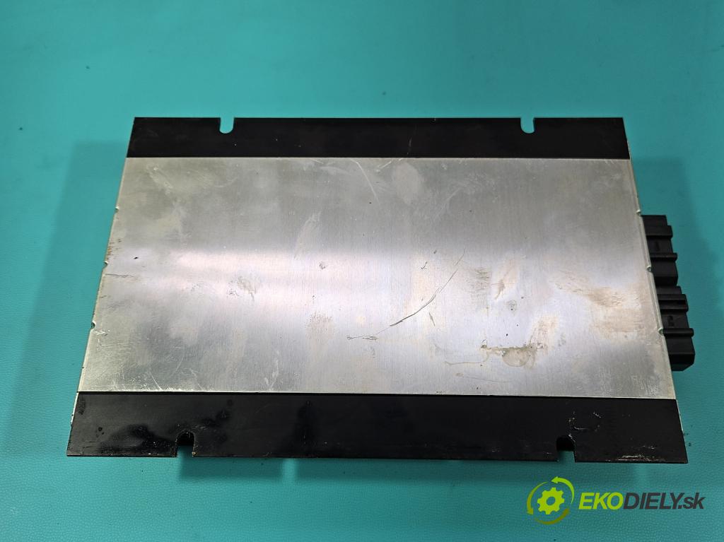 Vw Passat B6 2005-2010 2.0 tdi 170 HP automatic 125 kW 1968 cm3 4- Zesilovač: 3C0035456D (Zosilňovač)