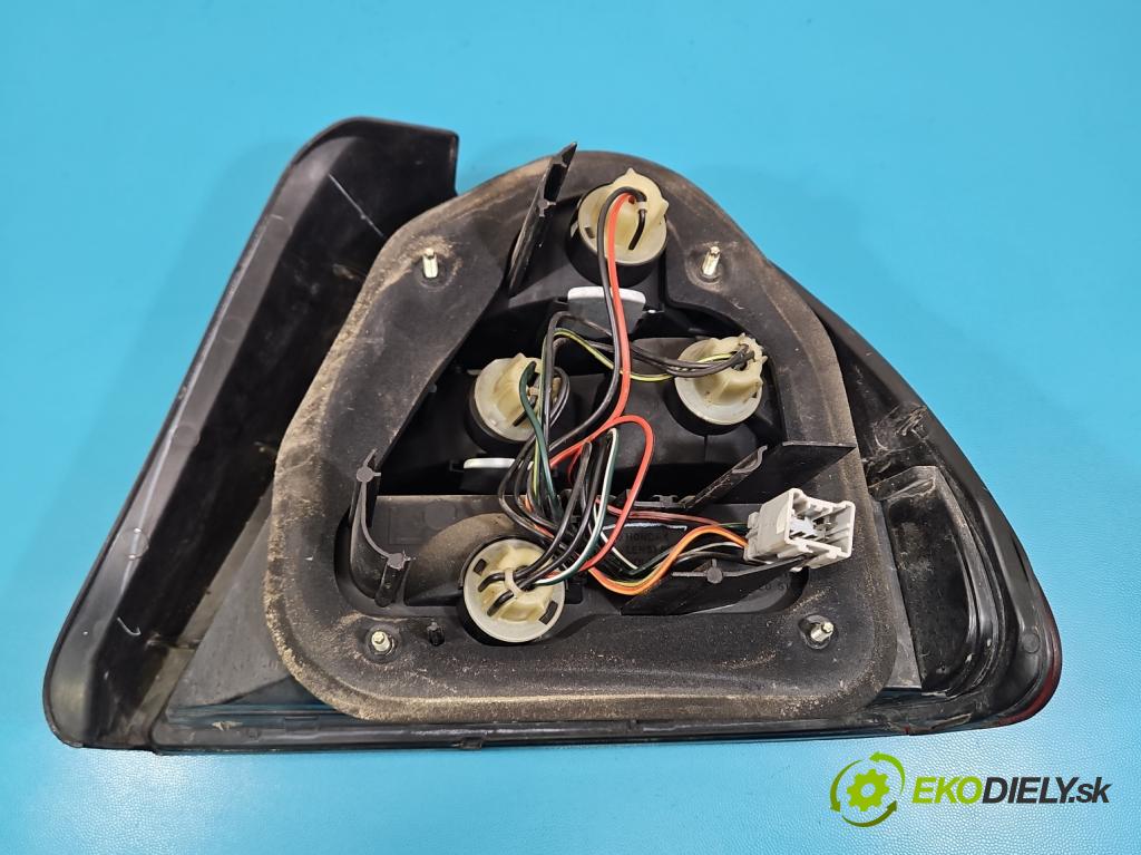 Honda Civic VI 1995-2001 1.4 16V 90 hp manual 66 kW 1396 cm3 5- světlo zadní levé  (Klika dveří ostatní)