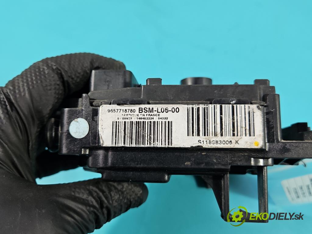 Citroen C4 I 2004-2011 1.6 hdi 90 hp manual 66 kW 1560 cm3 5- řídící jednotka 9657718780