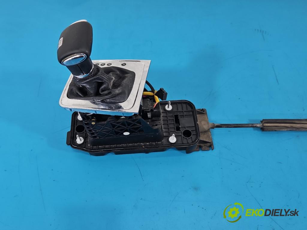 Vw Passat B6 2005-2010 2.0 tdi 170 hp automatic 125 kW 1968 cm3 4- kulisa změny stupňová 1K0713061 (Řadicí páka (kulisa) )