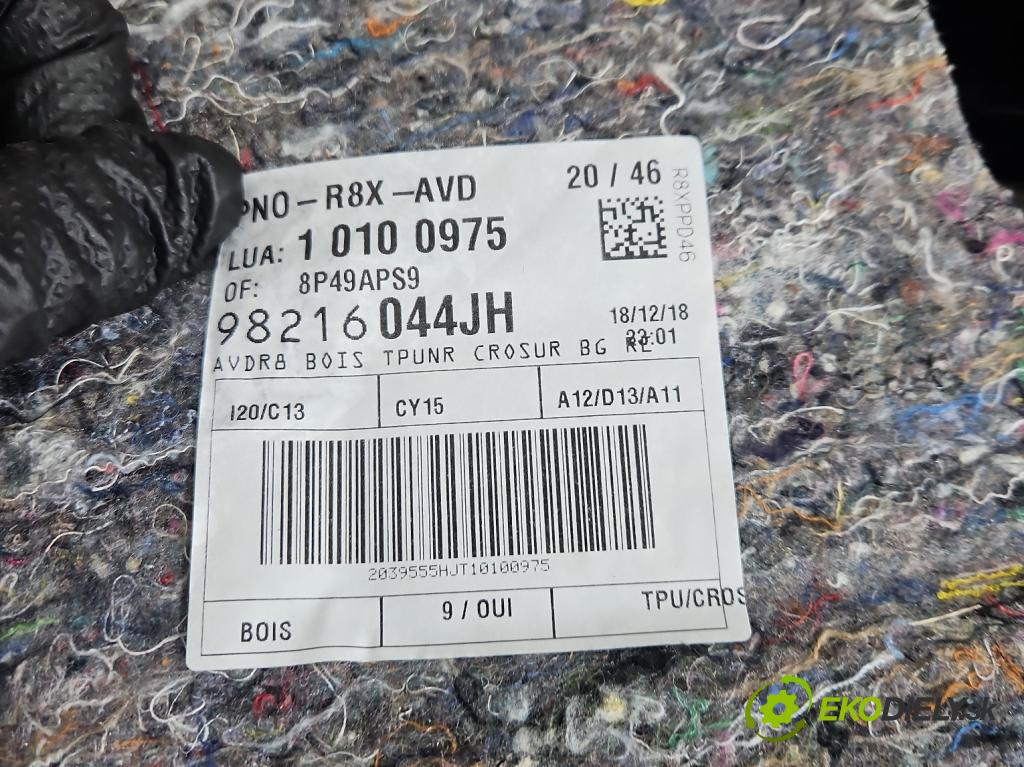 Peugeot 508 II 2018- 1.6 224hp automatic 165 kW 1598 cm3 5- sedačke: komplet