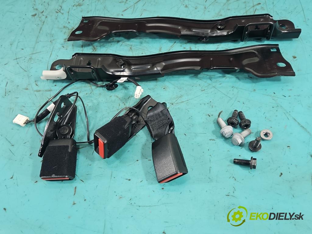 Peugeot 508 II 2018- 1.6 224hp automatic 165 kW 1598 cm3 5- sedačke: komplet 