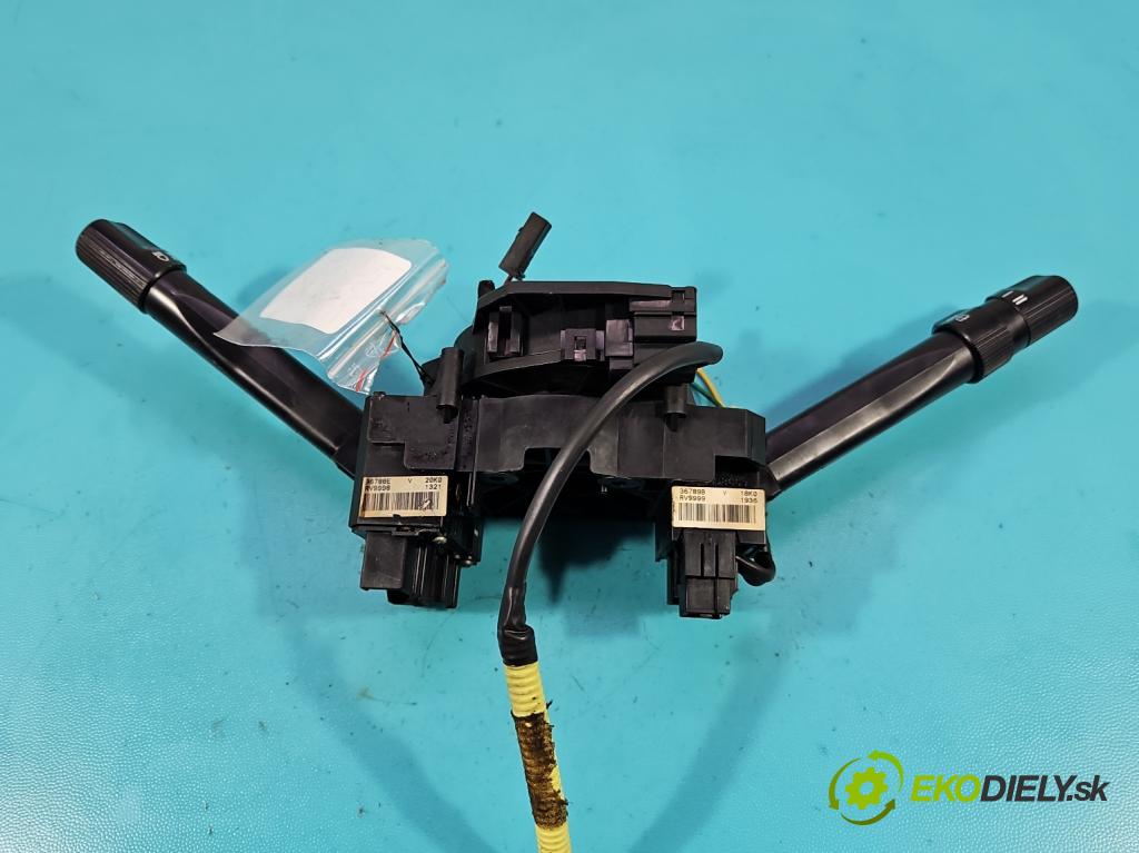 Honda Civic VI 1995-2001 1.4 16V 90 HP manual 66 kW 1396 cm3 5- prepínač komplex: FYL0X7271 (Prepínacie páčky pod volantom)