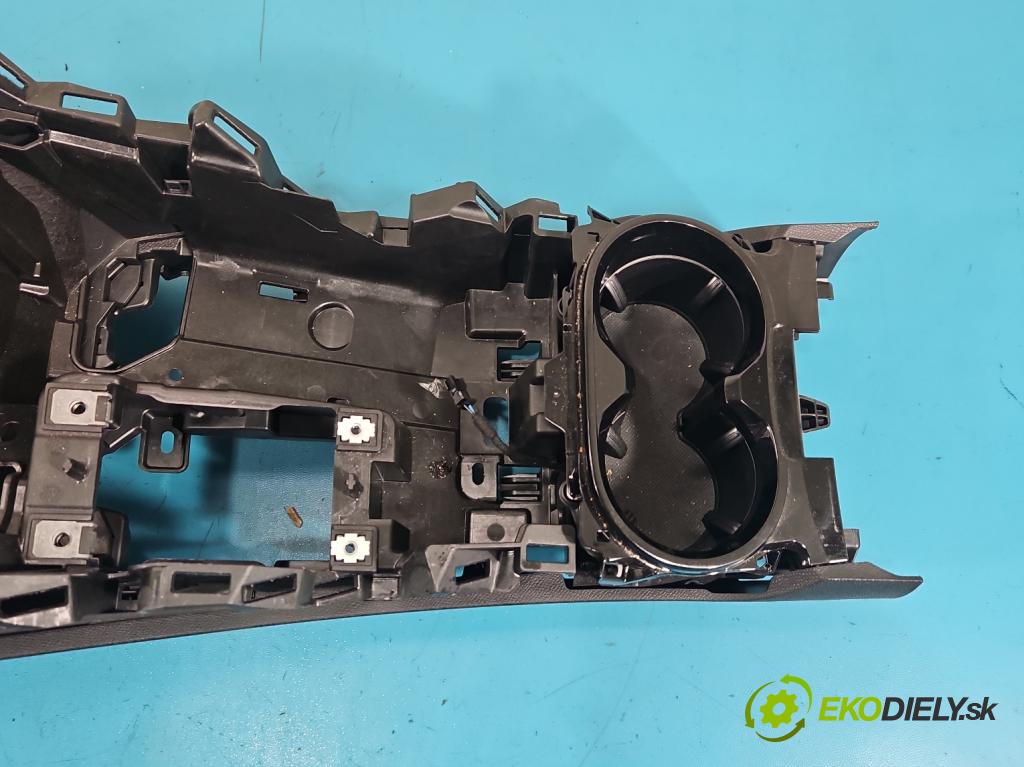 Peugeot 508 II 2018- 1.6 224 hp automatic 165 kW 1598 cm3 5- loketní opěrka 9813829177 (Loketní opěrka)