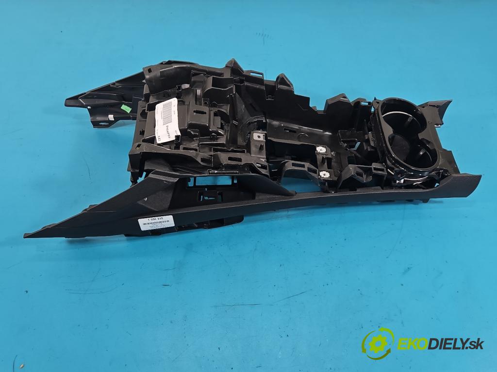 Peugeot 508 II 2018- 1.6 224 hp automatic 165 kW 1598 cm3 5- loketní opěrka 9813829177 (Loketní opěrka)