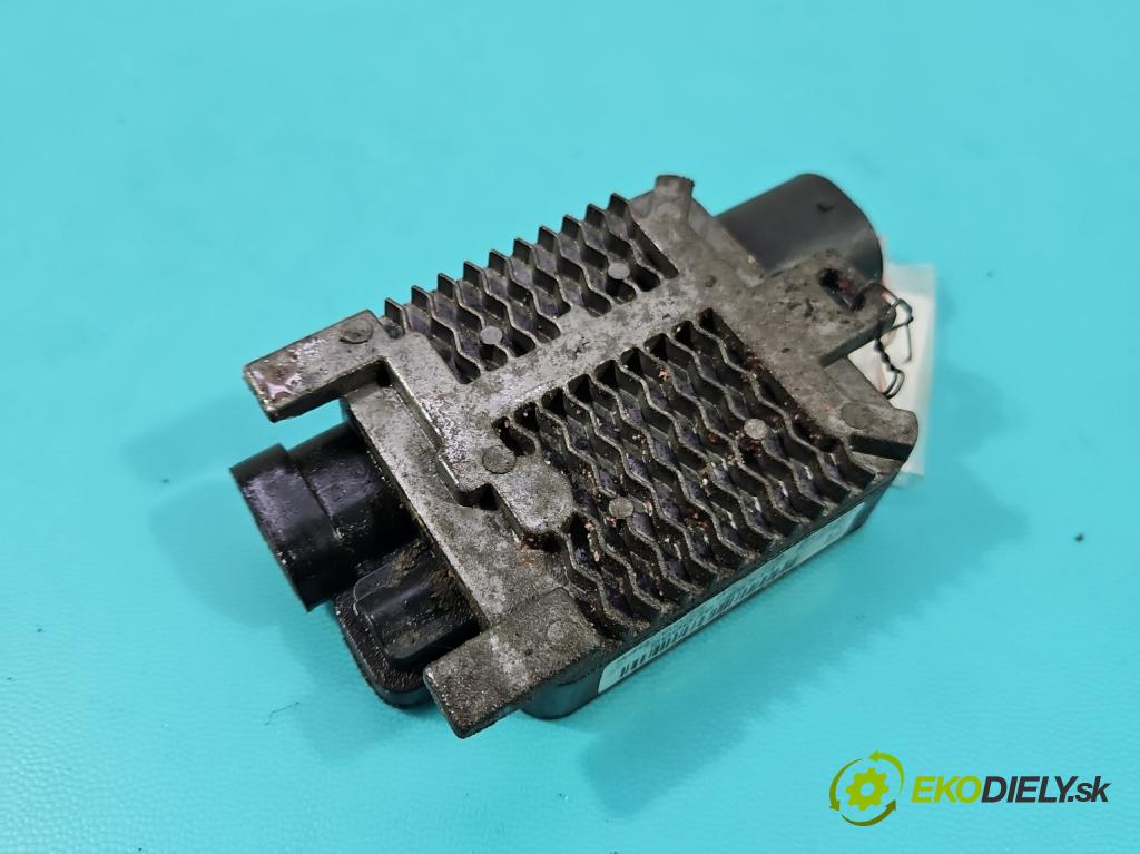 Ford Focus Mk3 2010-2018 1.6 tdci 95 hp manual 70 kW 1560 cm3 5- relé ventilátoru: 940002906