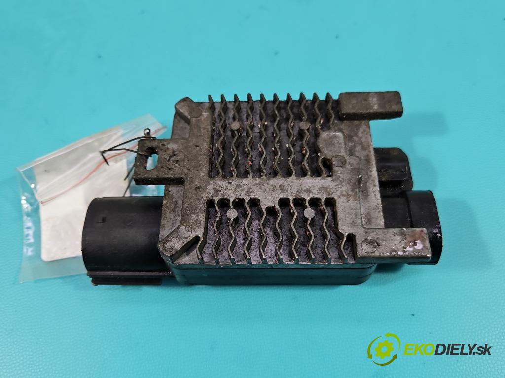 Ford Focus Mk3 2010-2018 1.6 tdci 95 hp manual 70 kW 1560 cm3 5- relé ventilátoru: 940002906