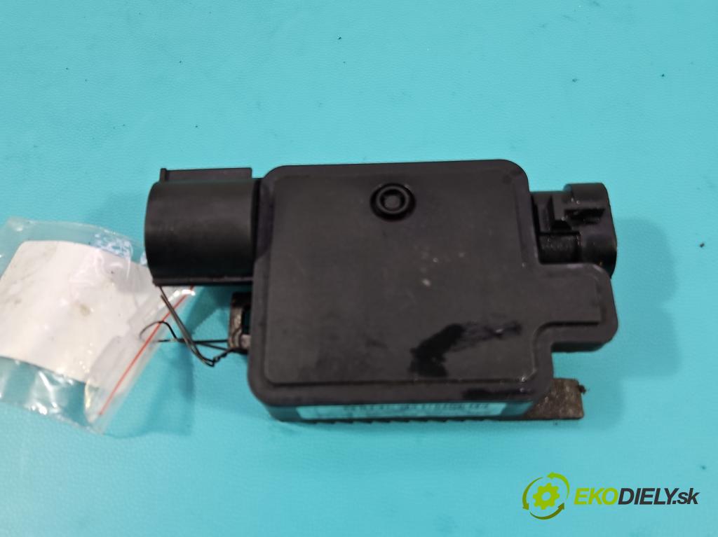 Ford Focus Mk3 2010-2018 1.6 tdci 95 hp manual 70 kW 1560 cm3 5- relé ventilátoru: 940002906