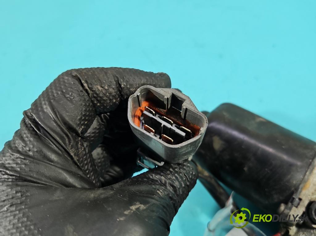 Honda Civic VI 1995-2001 1.4 16V 90 HP manual 66 kW 1396 cm3 5- motor stieračov predné