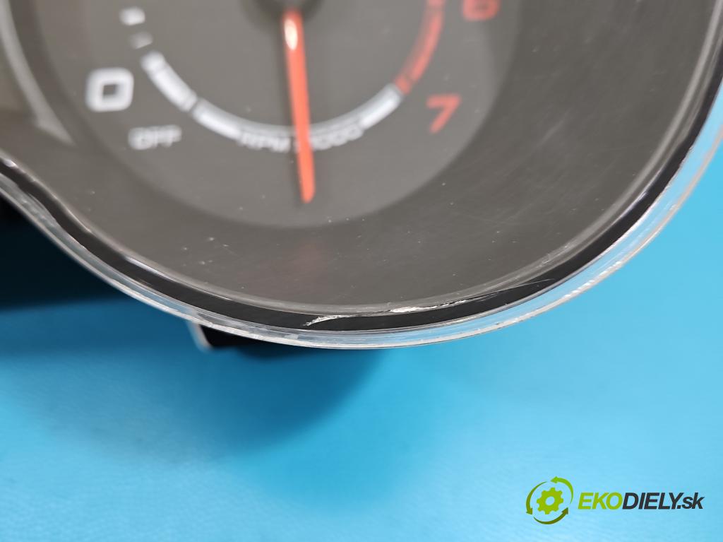 Fiat Tipo II 2015- 1.4 16V 95 hp manual 70 kW 1368 cm3 4- Přístrojová deska 00520510040 (Přístrojová deska)