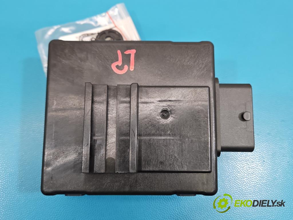 Peugeot 508 II 2018- 1.6 224hp automatic 165 kW 1598 cm3 5- riadiaca jednotka ostatné 9811518380