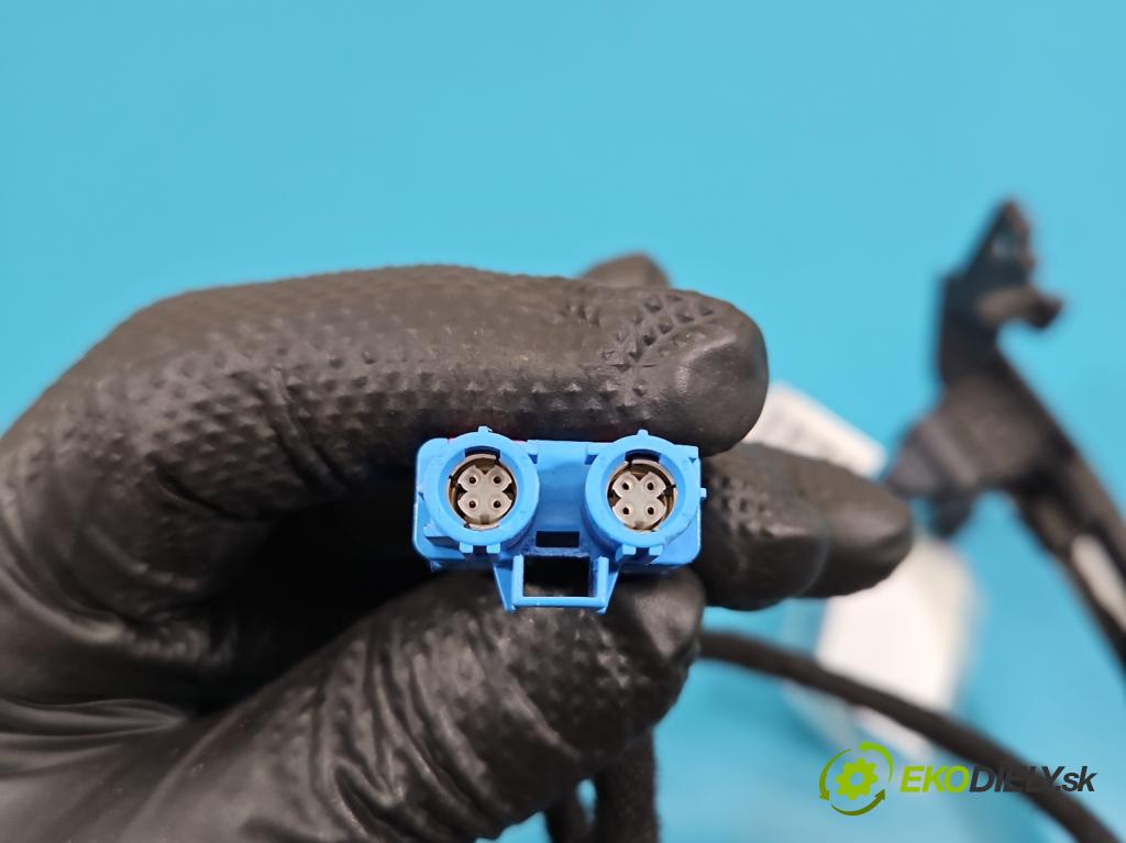 Peugeot 508 II 2018- 1.6 224hp automatic 165 kW 1598 cm3 5- zásuvka USB 9818156380