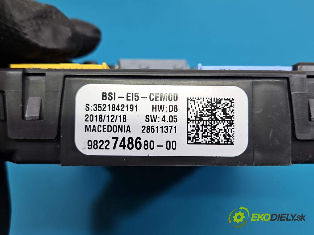 Peugeot 508 II 2018- 1.6 224hp automatic 165 kW 1598 cm3 5- riadiaca jednotka motora 0261S21779