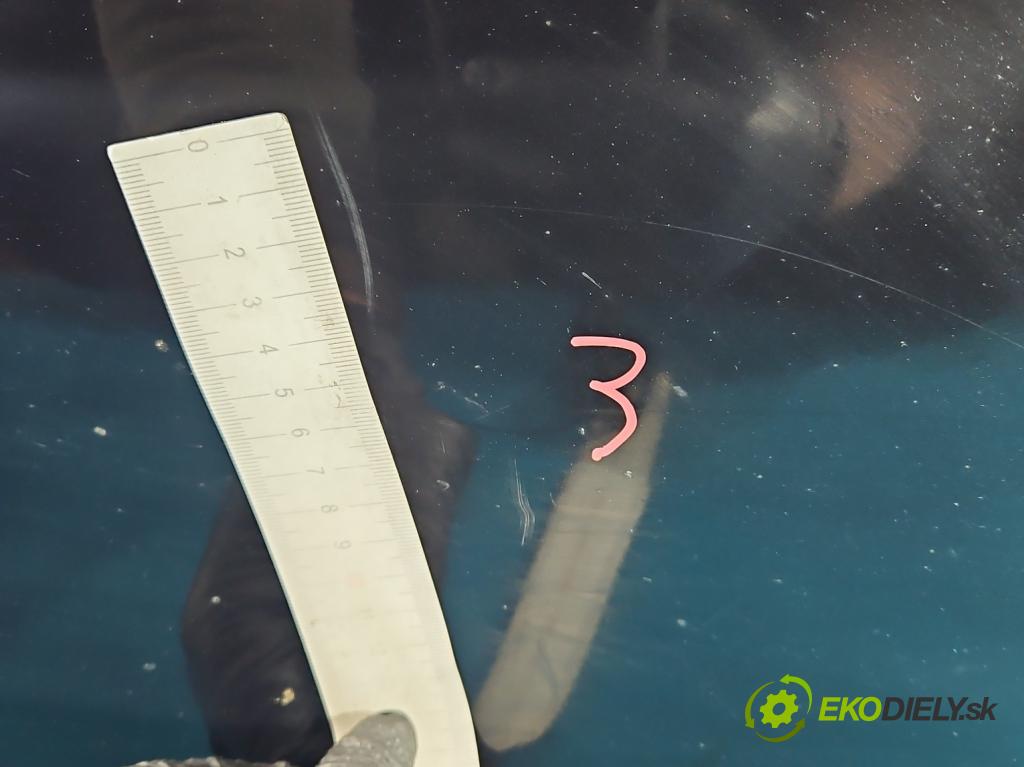 Fiat Tipo II 2015- 1.4 16V 95 hp manual 70 kW 1368 cm3 4- dveře přední pravé  (Klika dveří ostatní)