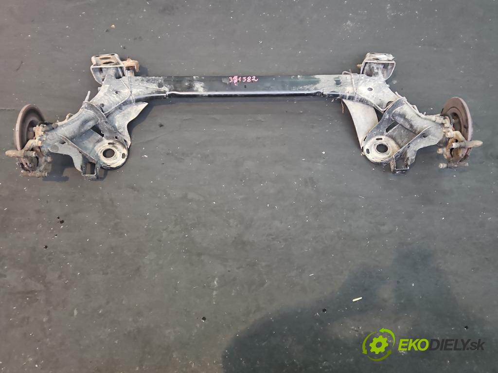 Vw Golf IV 1997-2003 1.4 16V 75 hp manual 55 kW 1390 cm3 5- zadní výztuha  (Zadní výztuha)