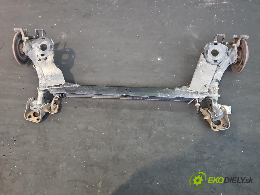 Vw Golf IV 1997-2003 1.4 16V 75 hp manual 55 kW 1390 cm3 5- zadní výztuha  (Zadní výztuha)