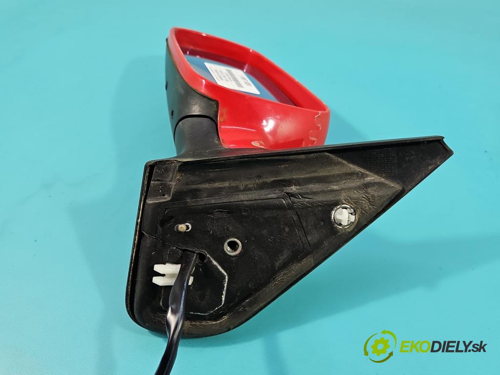 Vw Golf IV 1997-2003 1.4 16V 75 HP manual 55 kW 1390 cm3 5- zrkadlo ľavé (Kľučka dverí ostatné)