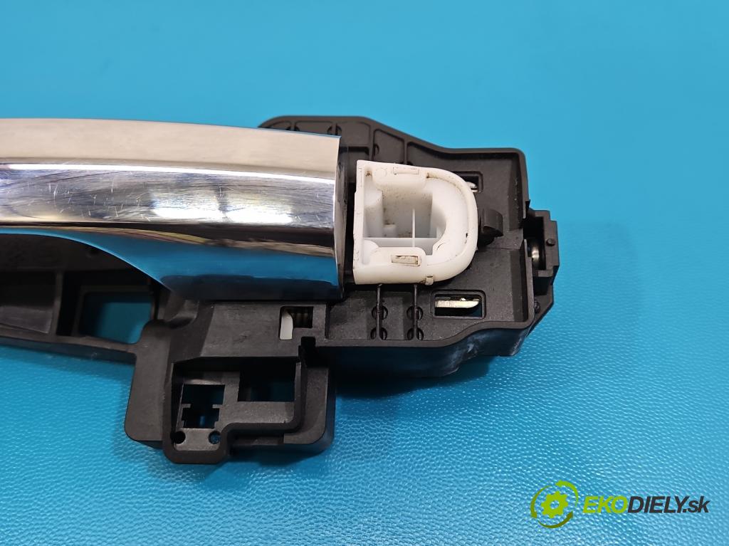 Fiat Tipo II 2015- 1.4 16V 95 HP manual 70 kW 1368 cm3 4- rukoväť predné pravé mimo:  (Kľučka dverí ostatné)