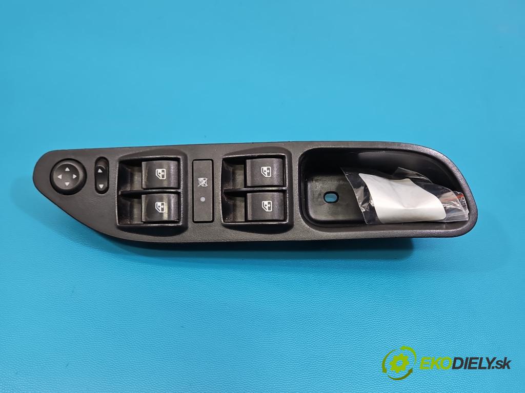 Fiat Tipo II 2015- 1.4 16V 95 HP manual 70 kW 1368 cm3 4- prepínač okien spätných zrkadiel 7356314780E