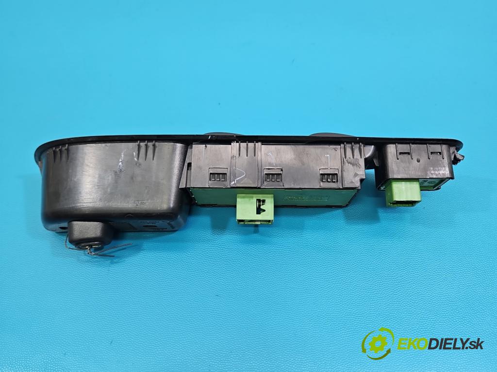 Fiat Tipo II 2015- 1.4 16V 95 HP manual 70 kW 1368 cm3 4- prepínač okien spätných zrkadiel 7356314780E