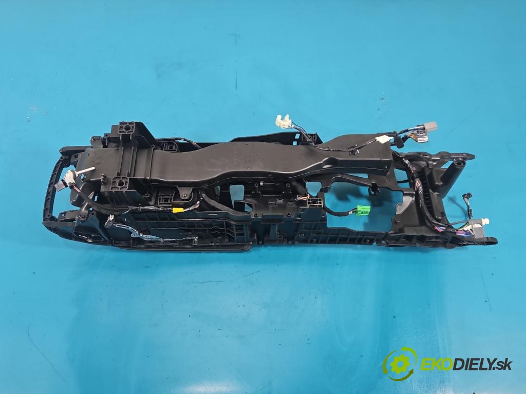 Volvo S90 II 2016- 2.0 T 320KM automatic 235 kW 1969 cm3 4- loketní opěrka 31389613 (Loketní opěrka)