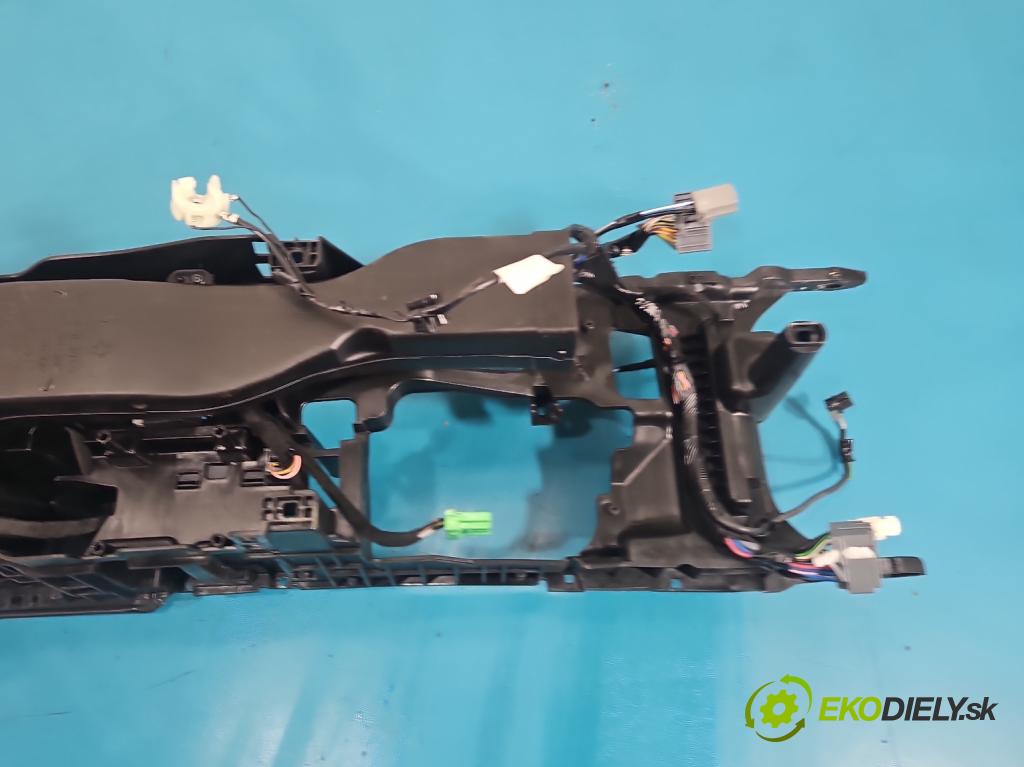 Volvo S90 II 2016- 2.0 T 320KM automatic 235 kW 1969 cm3 4- loketní opěrka 31389613 (Loketní opěrka)