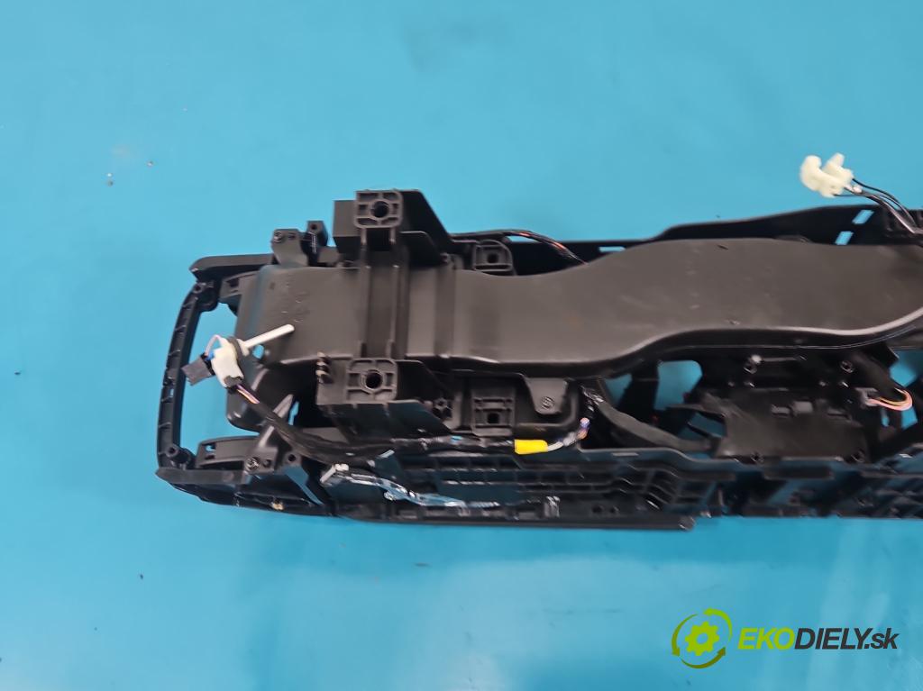 Volvo S90 II 2016- 2.0 T 320KM automatic 235 kW 1969 cm3 4- loketní opěrka 31389613 (Loketní opěrka)