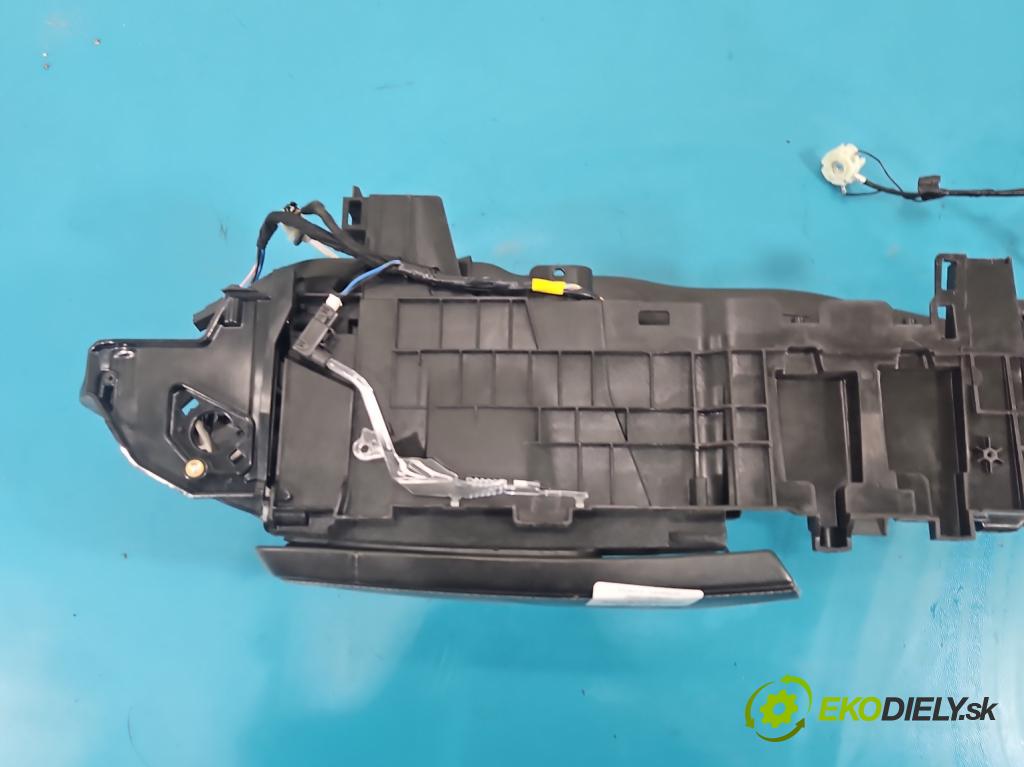 Volvo S90 II 2016- 2.0 T 320KM automatic 235 kW 1969 cm3 4- loketní opěrka 31389613 (Loketní opěrka)