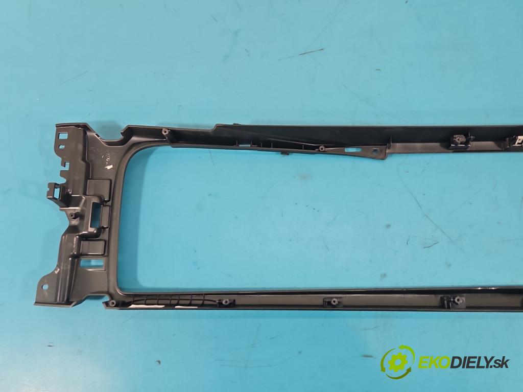 Volvo S90 II 2016- 2.0 T 320KM automatic 235 kW 1969 cm3 4- kryt plast 31377355